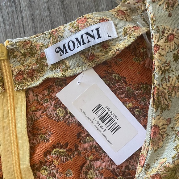 Momni Peplum Sunflower Top NWT - Picture 7 of 11